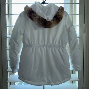 White jacket Hilfiger 🐅🐅 looks like new 👍🏼